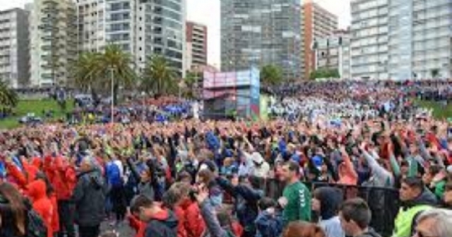 Abuelos viajan a Mar del Plata