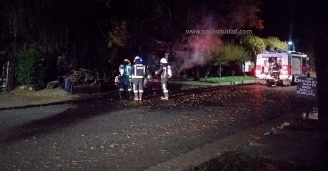 Se incendió un auto en Barrio Belgrano