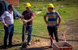 Recorrieron las obras del futuro barrio de las 66 viviendas