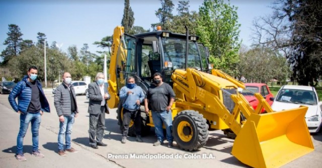 Llegó a Colón la primera máquina adquirida a través de Leasing Provincia