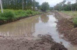 Vecinos cuestionan los niveles del cordón cuneta en Las Lilas