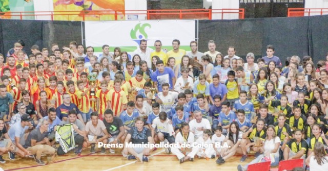 Gimnasio colmado en la Fiesta del Deporte