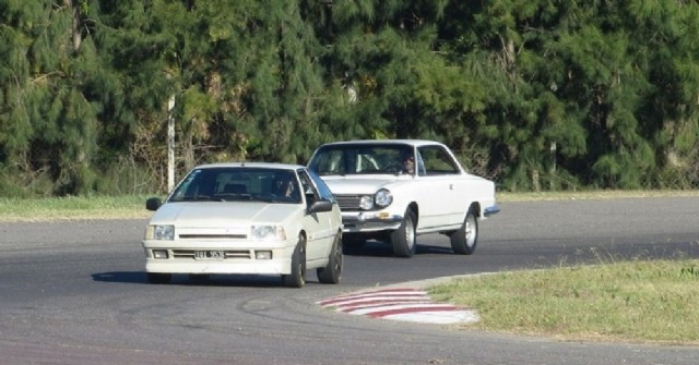 Rally Autoclásica Pergamino en Pearson