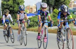 Demostración en pista de ciclismo