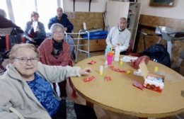 Se realizó un emotivo festejo del Día de la Amistad en el hogar "Carlos Steeb"