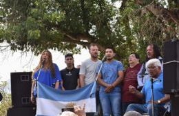 Nueva semilla estuvo presente en la inauguración de los espectáculos callejeros en Cosquín