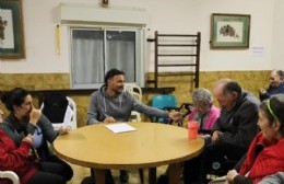 Radio, memoria y emoción en el Hogar Carlos Steeb