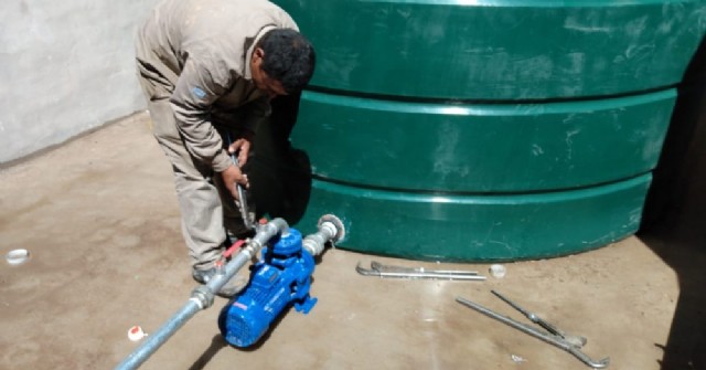 Avanza la obra de agua en el barrio 150