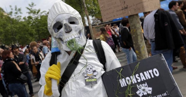 Difunden documental que describe los daños que causa Bayer- Monsanto