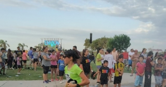 Importante presencia colonense en la Maratón "Corré con Envión"